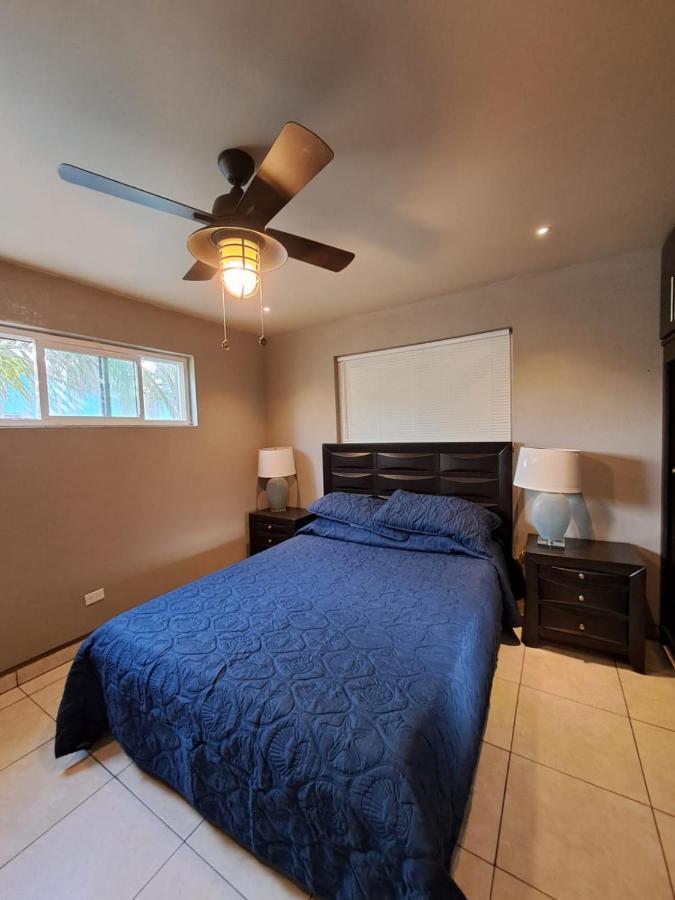 Departamentos Orange Apartment เอนเซนาดา ภายนอก รูปภาพ